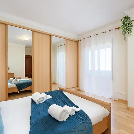 Comfy 4Bdr Apartment In Portimao By Lovelystay Exterior photo