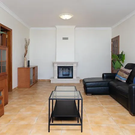 Comfy 4Bdr Apartment In Portimao By Lovelystay Exterior photo