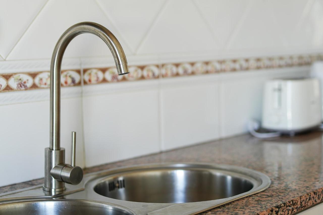 Apartment Comfy 4bdr In By Lovelystay