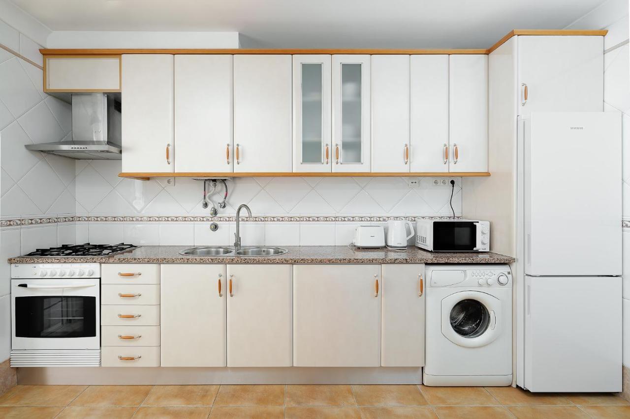 Comfy 4bdr In By Lovelystay Apartment