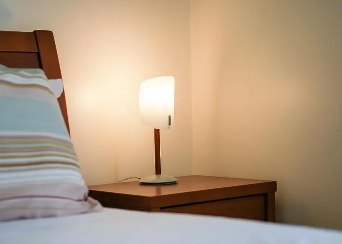 Comfy 4Bdr Apartment In Portimao By Lovelystay